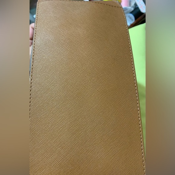 MICHAEL KORS TOTE - Picture 12 of 16